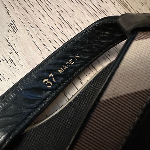 BURBERRY BLACK NOVA CHECK SANDALS FLIP FLOPS SIZE 37 / 7 - Picture 11 of 13